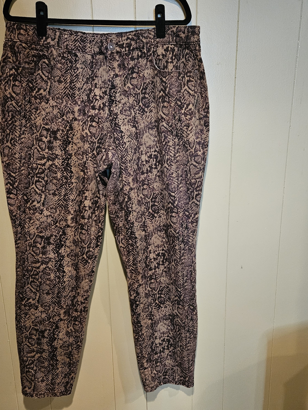Style & Co Skinny Leg Snake Print Jeans Size 14 Brown Tan Stretch Animal Print D